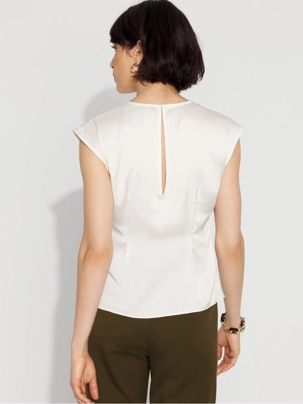 White House Black Market V Neck Satin Shell - Picture 3 of 7